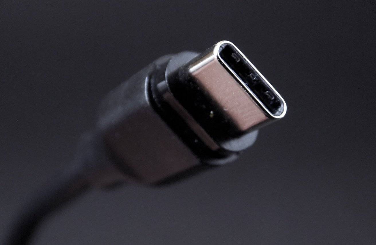 53340-107220-37296-69993-usb-type-c-pixabay-xl-xl