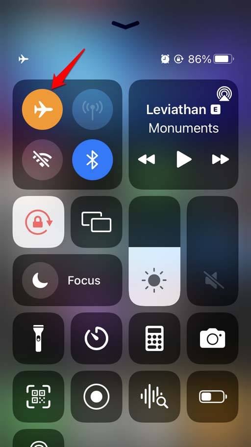 disable-the-flight-mode-on-iphone disable-the-flight-mode-on-iphone