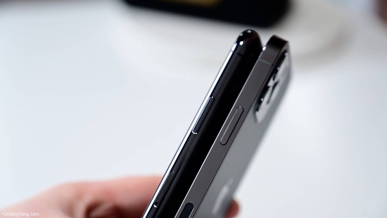 38447-73082-graphite-vs-space-gray-iphone-12-pro-xl 38447-73082-graphite-vs-space-gray-iphone-12-pro-xl