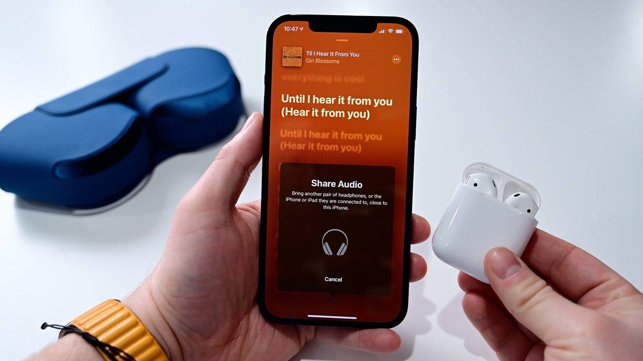 39376-75396-share-audio-with-airpods-max-xl 39376-75396-share-audio-with-airpods-max-xl